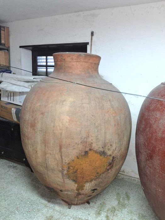 7 Talhas/Potes de barro