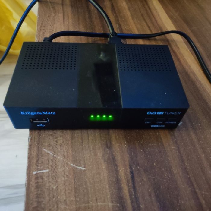 Telewizor Samsung z dekoderem dvdt2