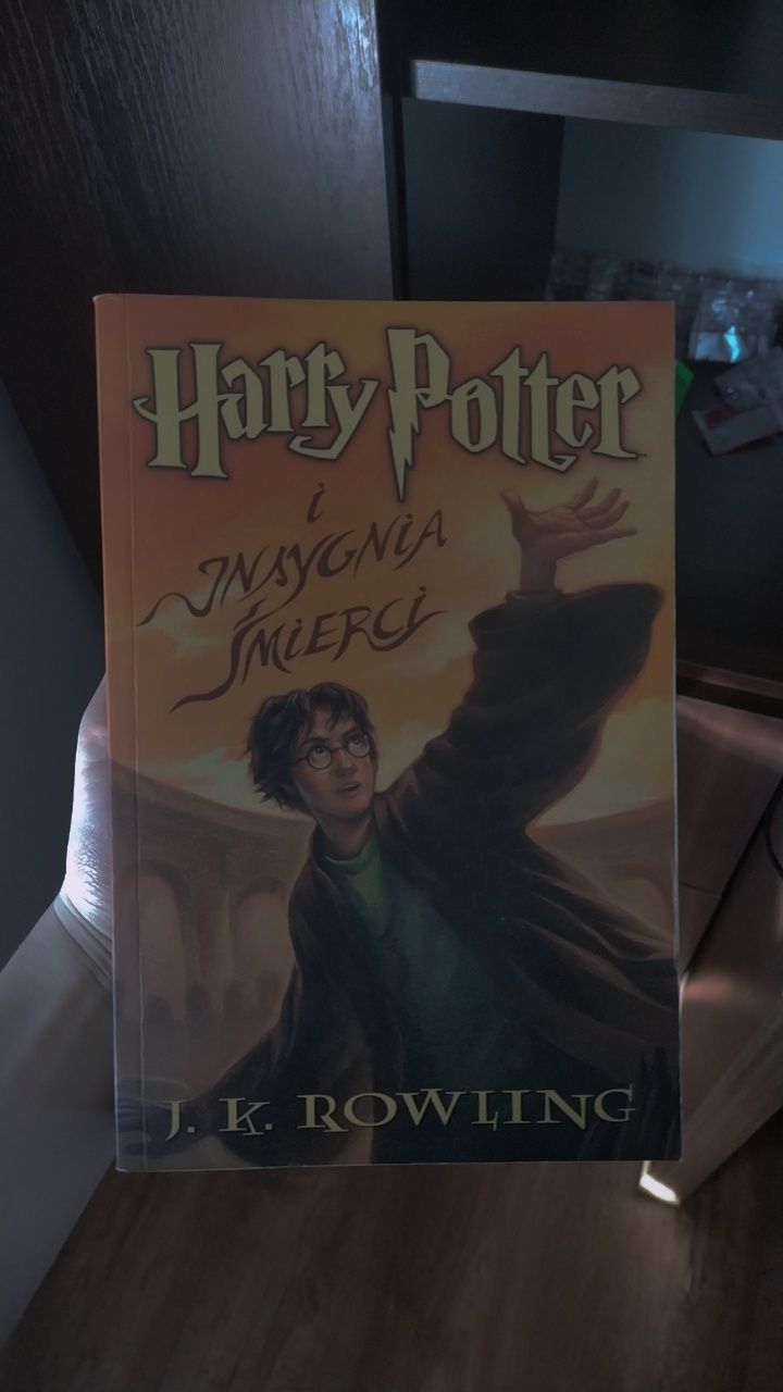 Zestaw 7 książek z serii Harry Potter, stare wydanie
Harry Potter i K