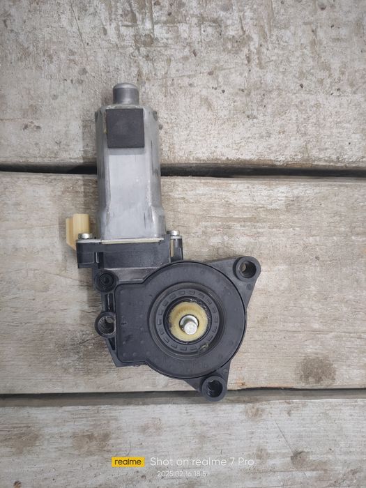 Моторчик склопіднімача kia carens 3