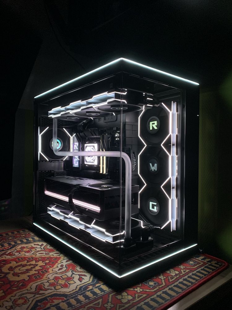Komputer RTX 5090 Rog Ryzen 9 9950X3D Chlodzenie wodne custom loop