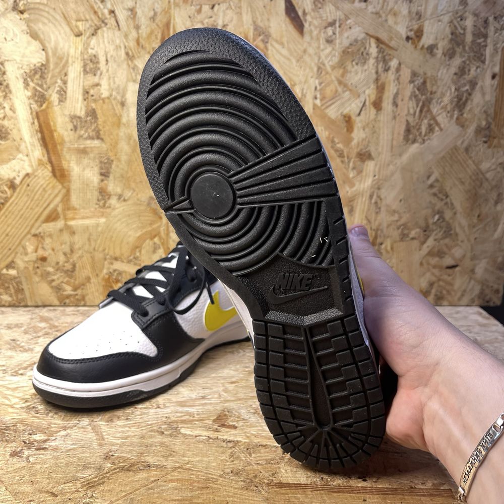 Чоловічі кросівки Nike Dunk Low Black/White FQ2431-001