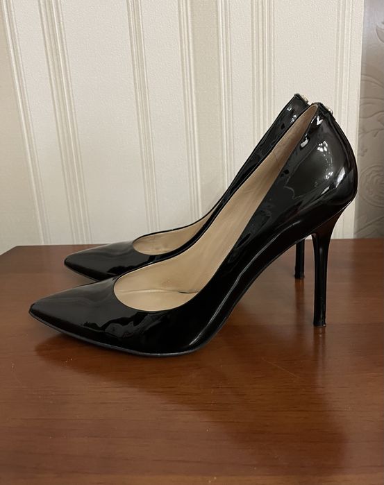 Туфли лодочки Guess лак