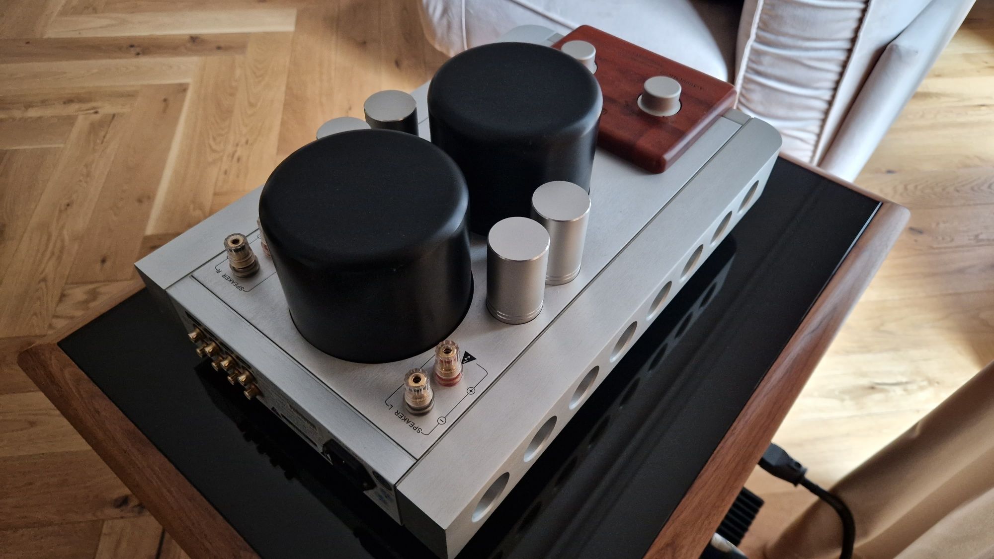 Wzmacniacz stereo Qinpu a-8000 mkII dual Mono Sanken