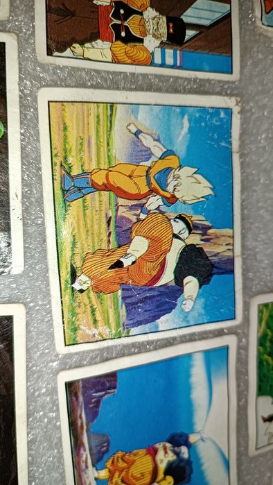 29 cromos antigos DragonBall Z 2 sem repetidos