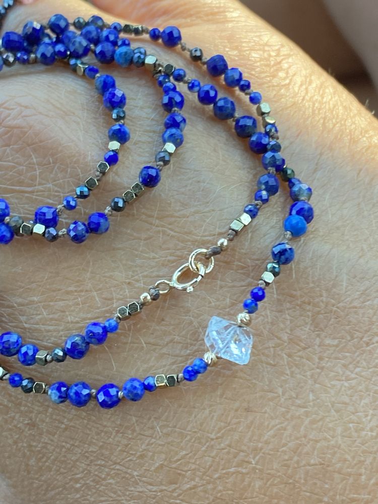 Naszyjnik z lapis lazuli z diamentem herkimesrkim, 585