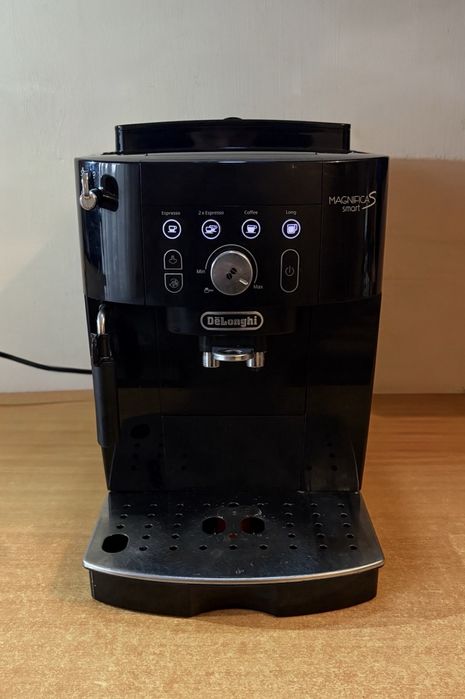 Delonghi magnifica S smart, делонгі