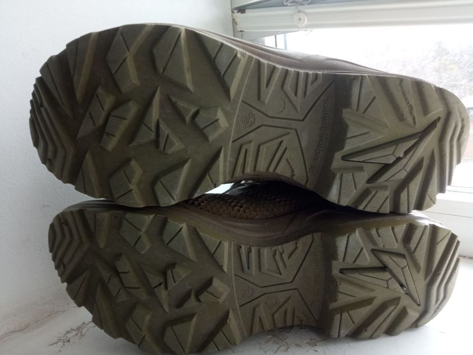 Продам берци.берці