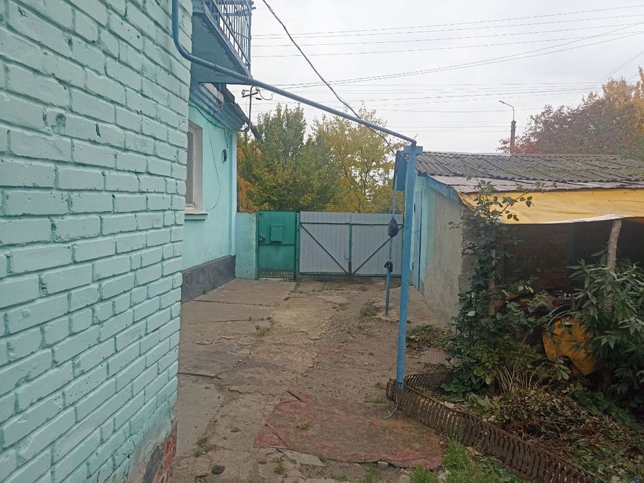 Продам будинок всі питання по телефону