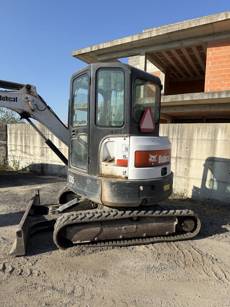 Bobcat E35 Ano 2015