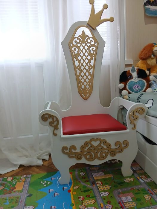 Стільчик , стульчик, королівський  трон дитячий