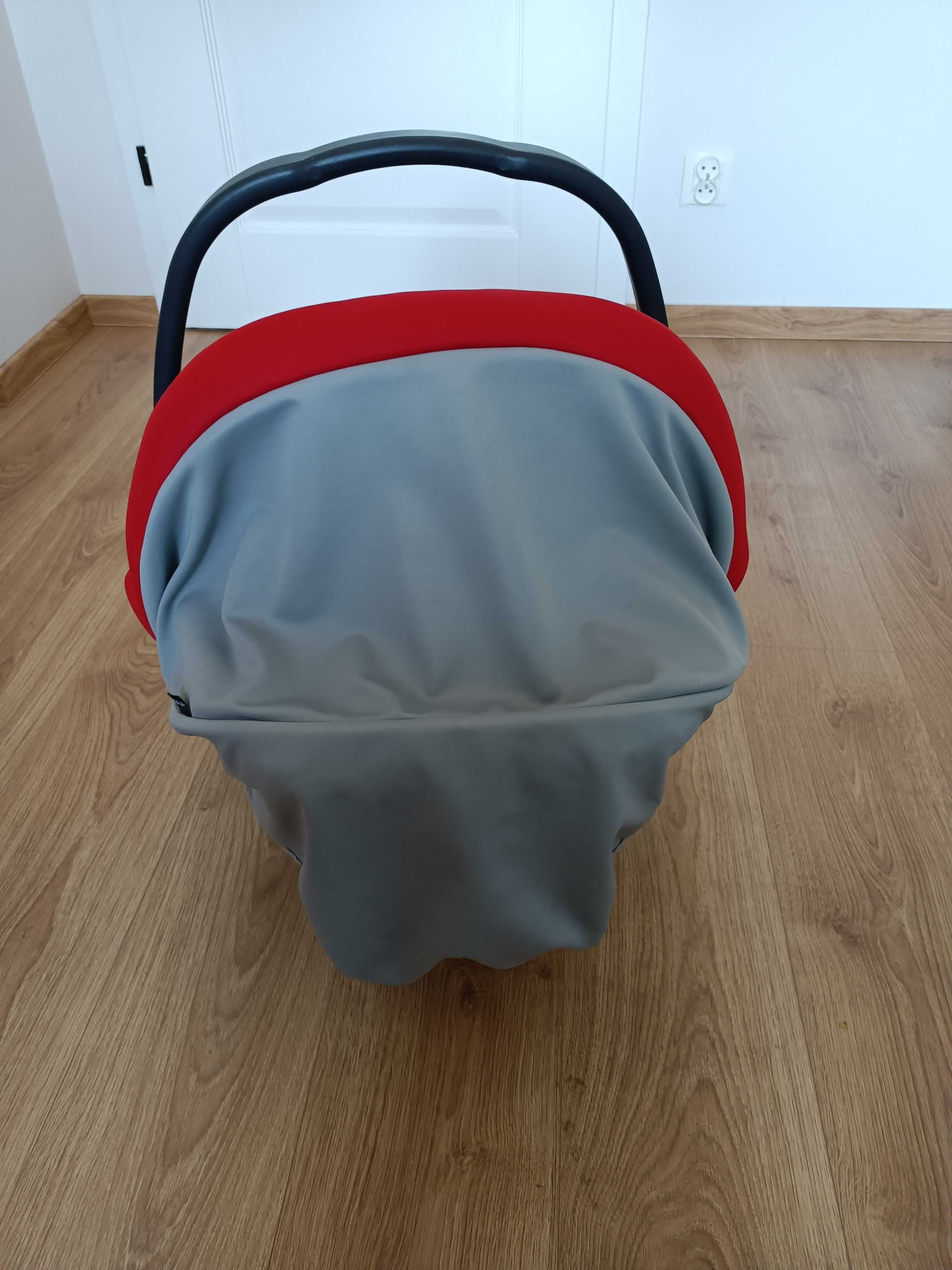 Fotelik-nosidełko Peg-Perego 0-13 kg wraz z bazą Isofix