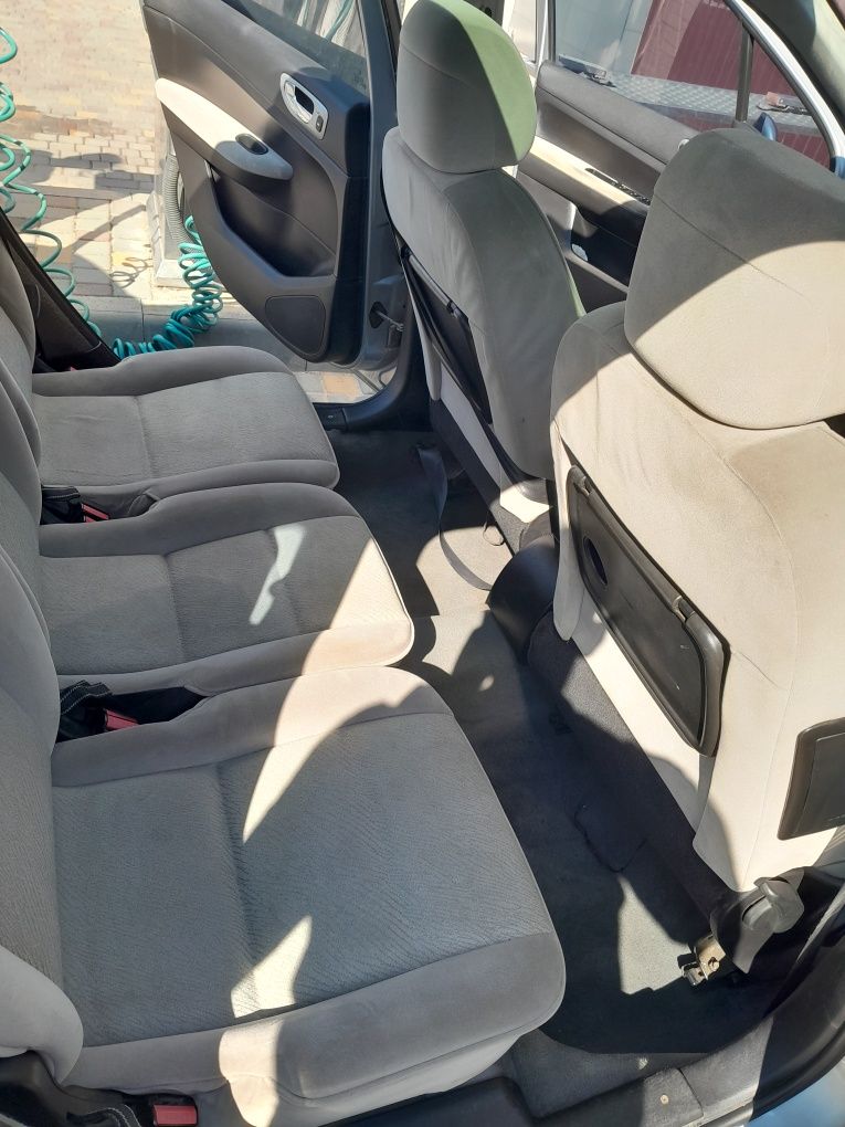 Пежо 307 sw  хороший автомобиль