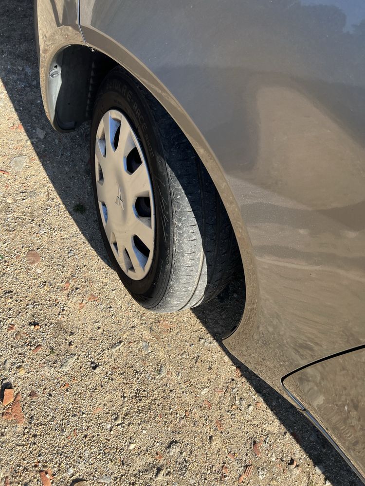 Mitsubishi colt 2008