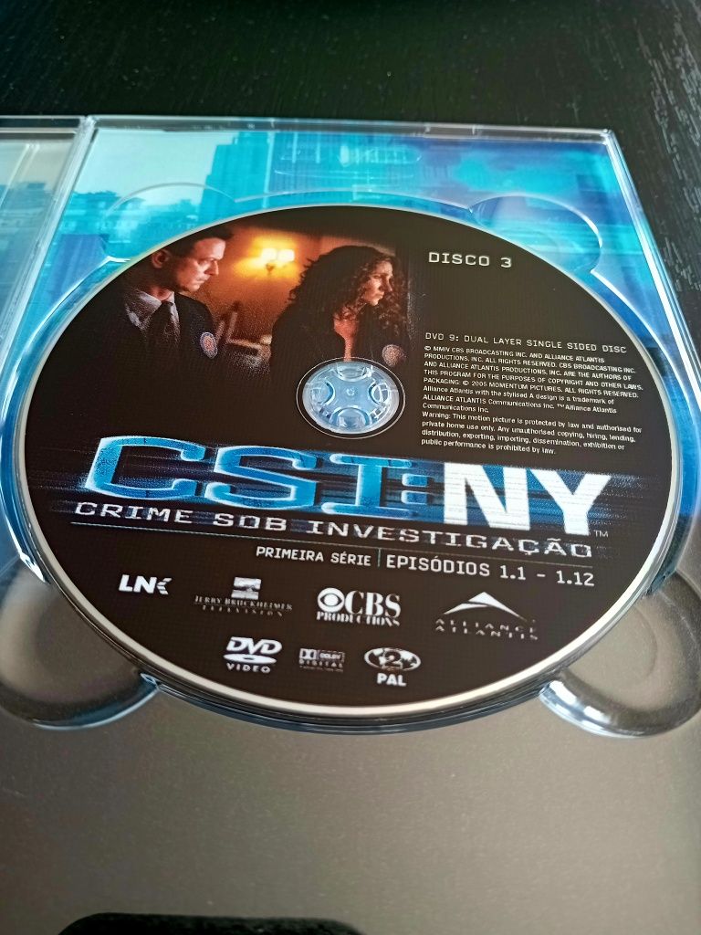 Dvds csi NY 3 discos