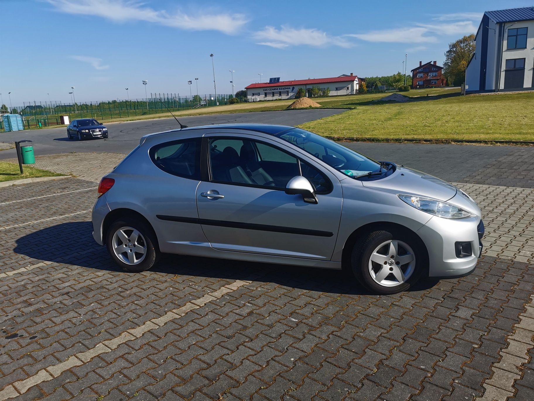Peugeot 207 coupe