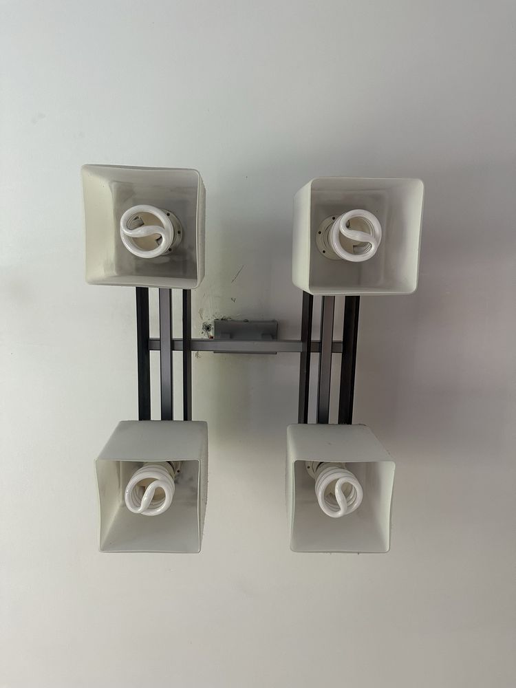 Lampa sufitowa ciewawy geometryczny kształt