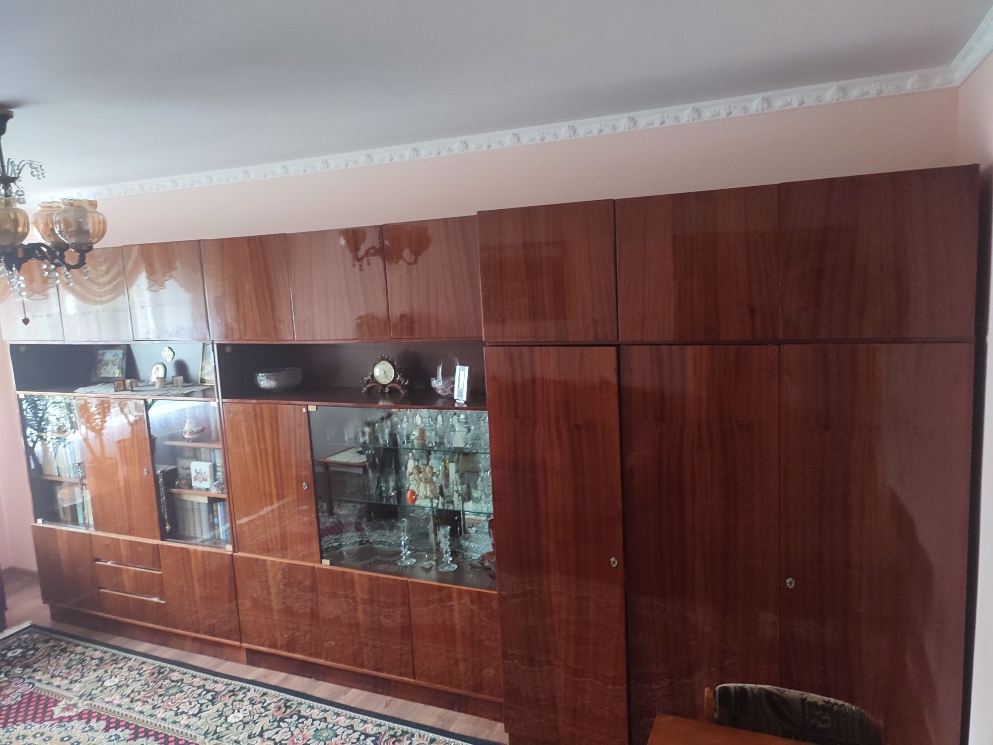 Меблі стінка у вітальню 4.50см 215см