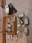 Lampa PRL porcelanowa loft garażowa przemysłowa strychowa żyrandol