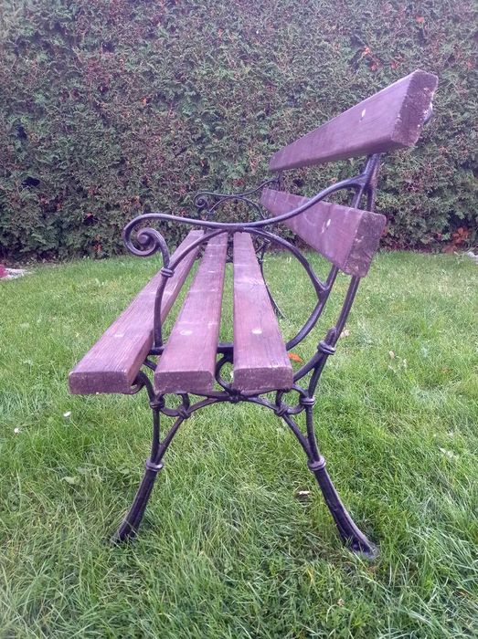 Ławka z oparciem - parkowa, ogrodowa.