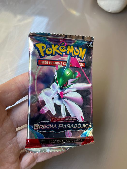 Pokémon TCG: Scarlet & Violet – Paradox Rift