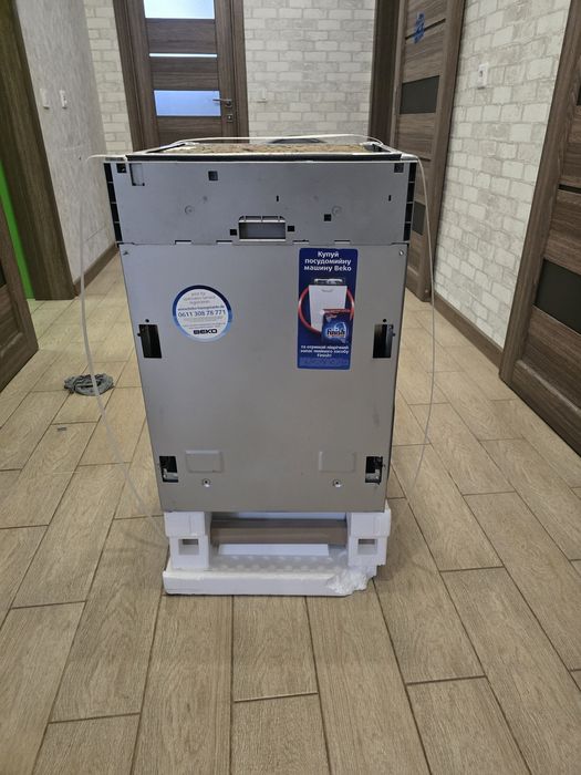 Посудомойка, встроенная  BEKO 45см б/у на 9 наборов