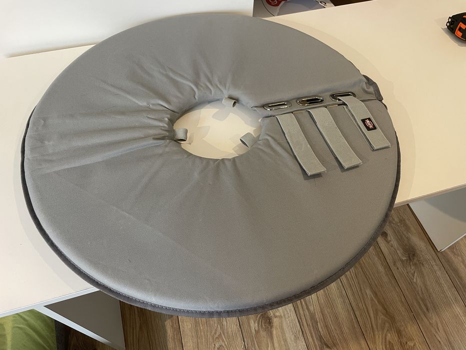 Kołnierz ochronny pooperacyjny TRIXIE dla psa rozmiar L.