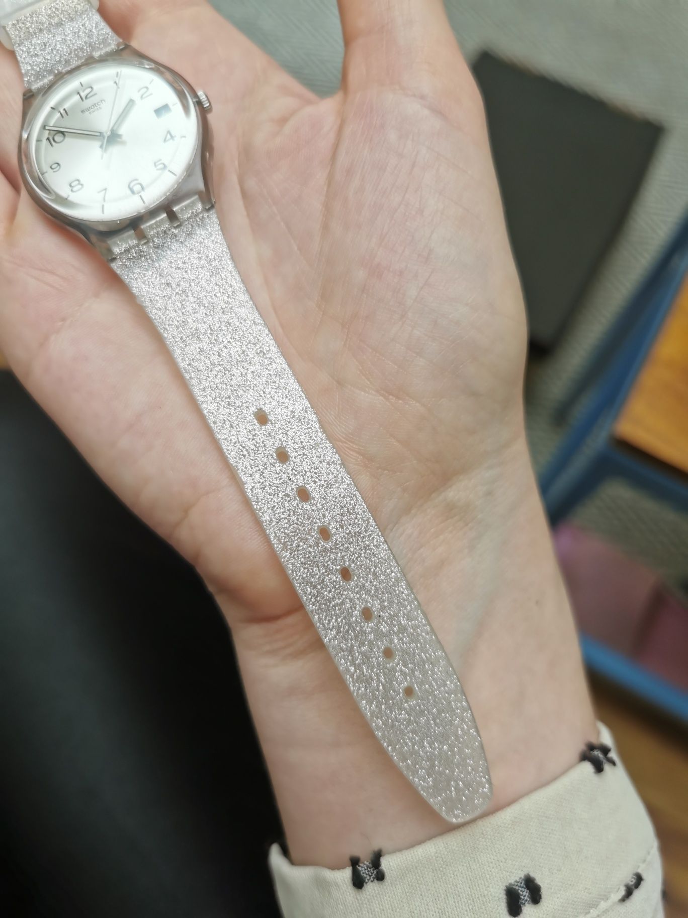 Zegarek swatch gent srebrny brokatowy