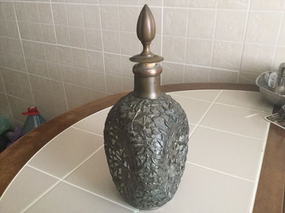 Оригинальная бутылка-кувшин