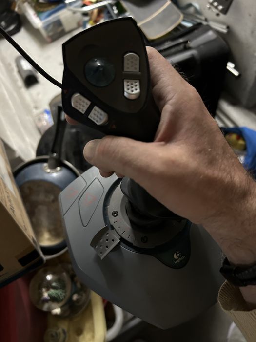 Joystick comando logiteck