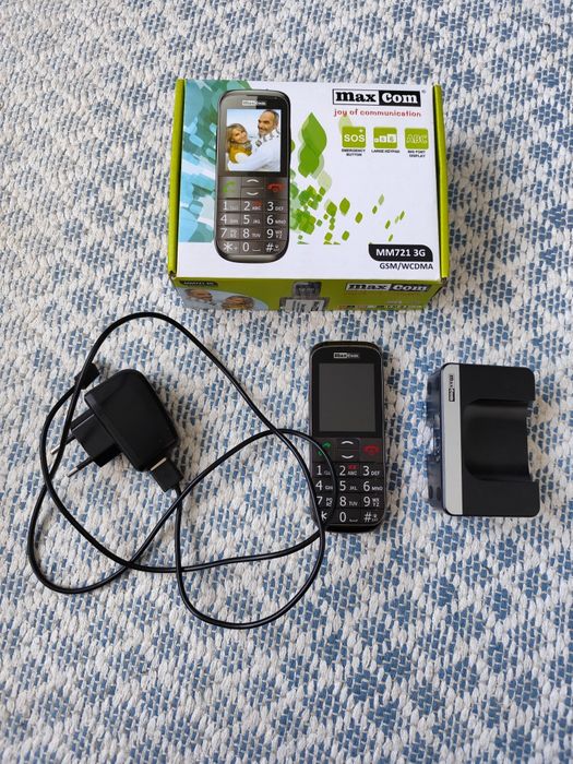 Telefon komórkowy Maxcom MM721 + ładowarka i baza,  bez baterii