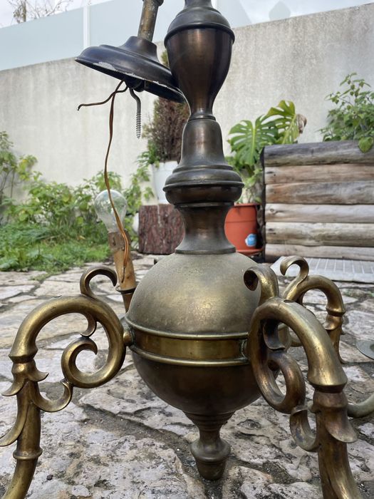 Candeeiro antigo de tecto