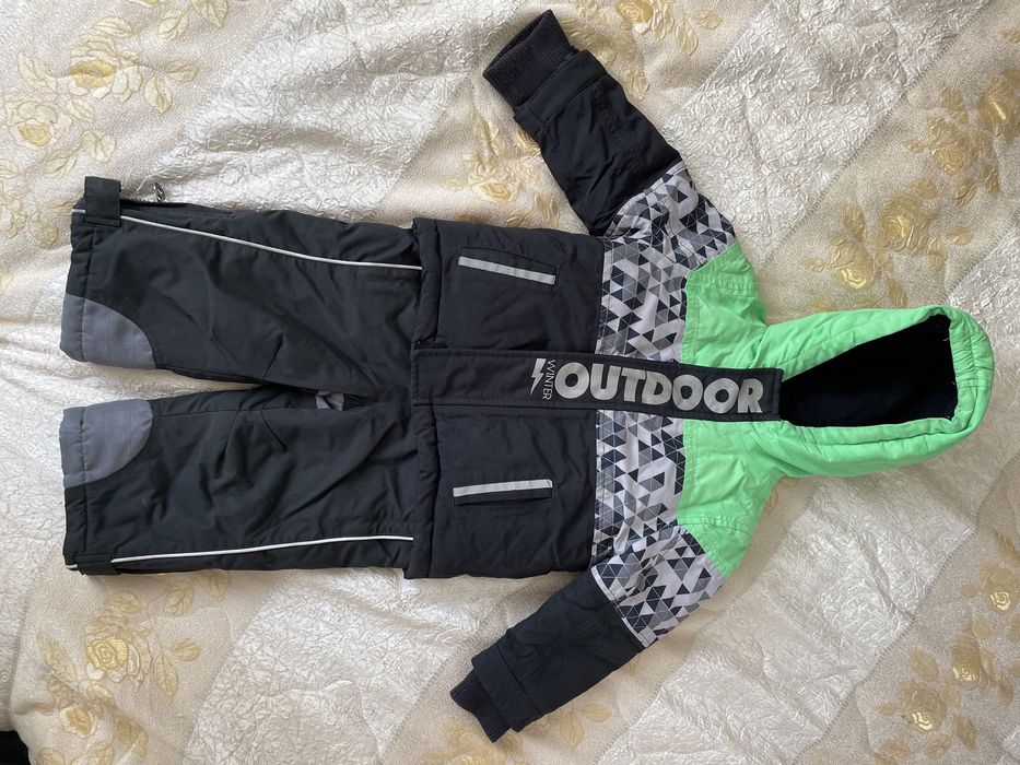 Зимовий комбінезон