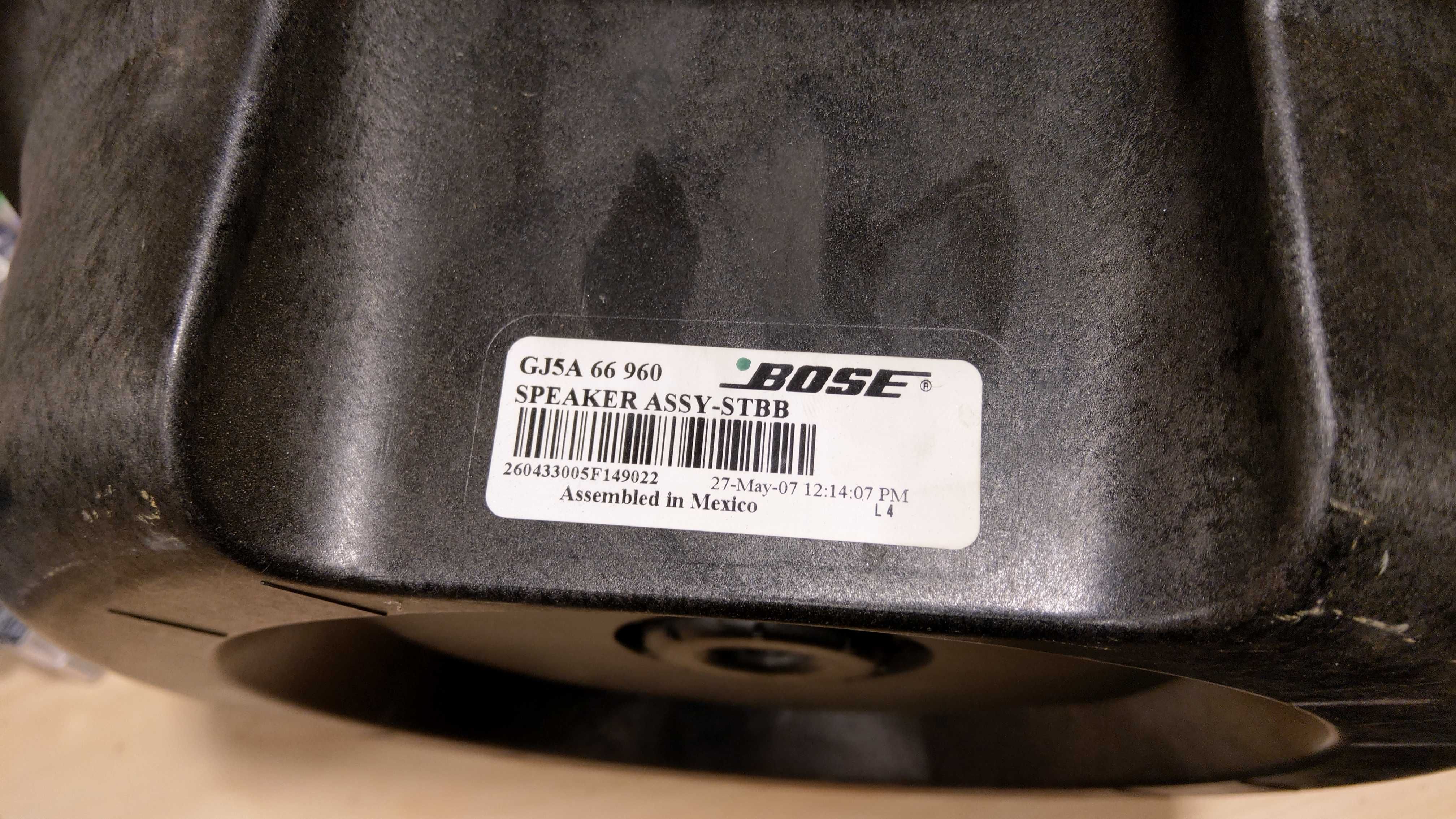 Сабвуфер BOSE Mazda 6