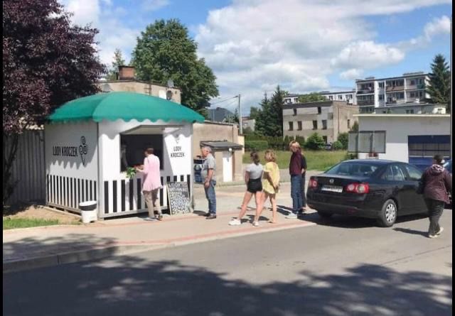 Budka z lodami sprzedsm