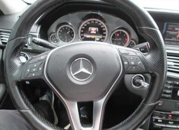 Мерседес универсал Е220