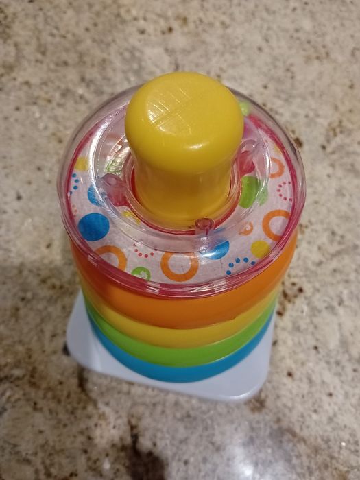 Piramidka z kołek- Fisher Price.