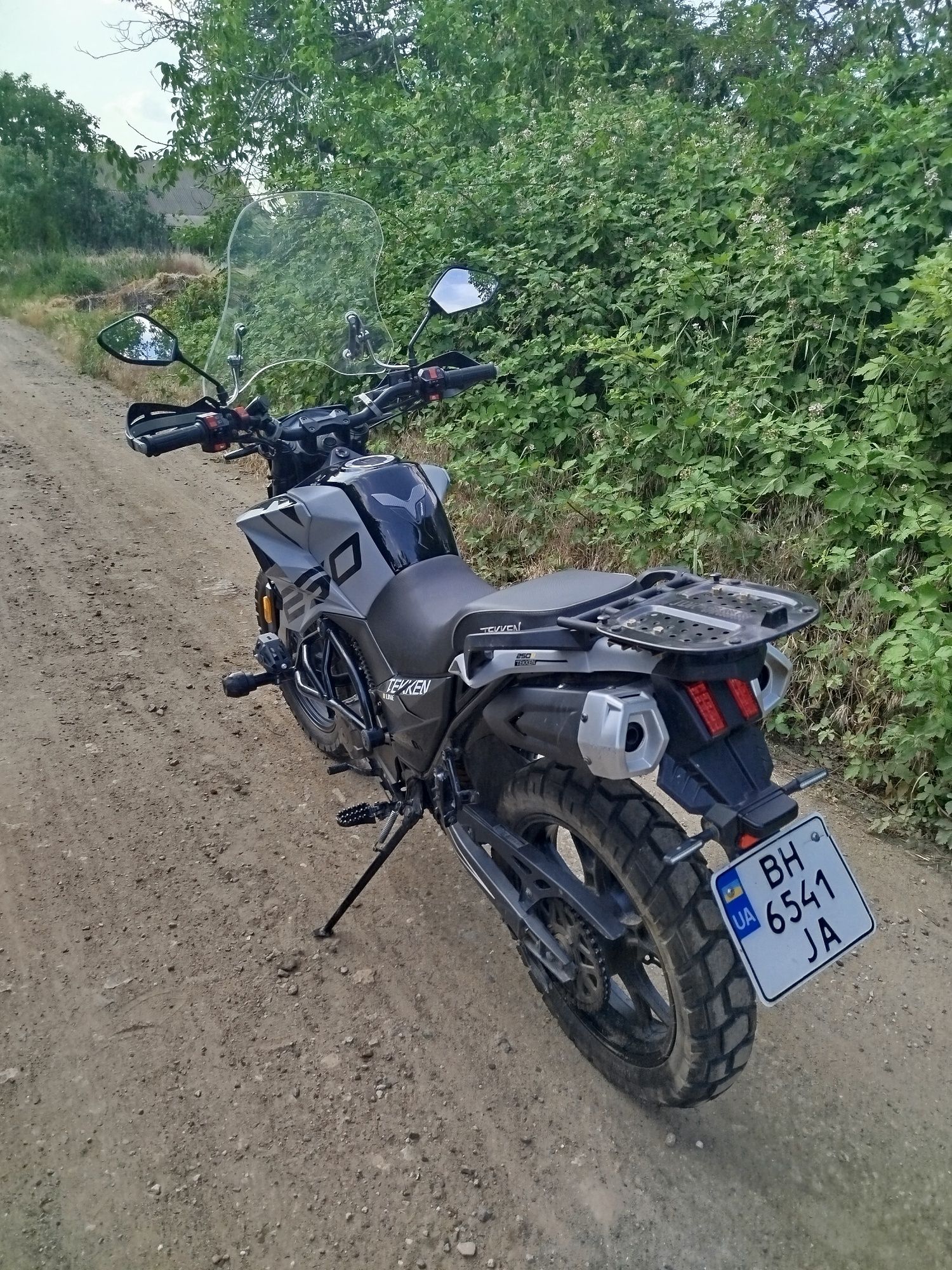 Продам мотоцикл Теккен 250 .