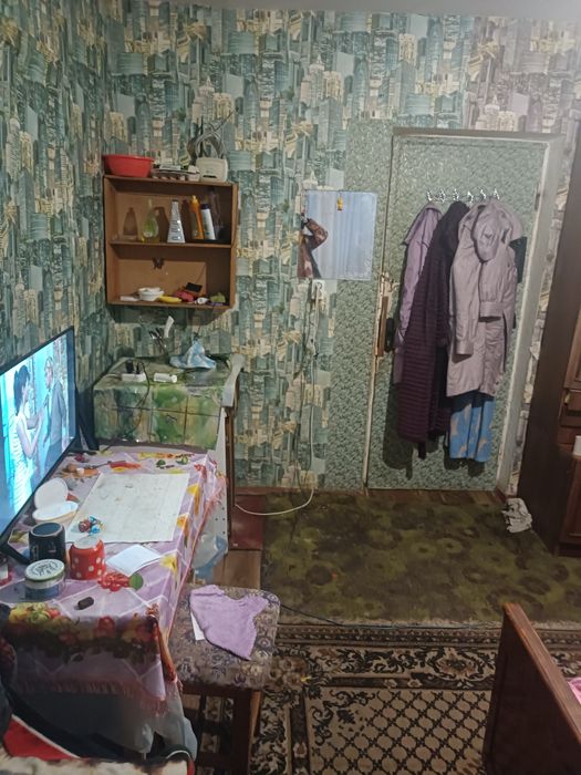 Продаж кімнати  в гуртожитку . Польова.