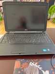 Laptop DELL Latitude P15F