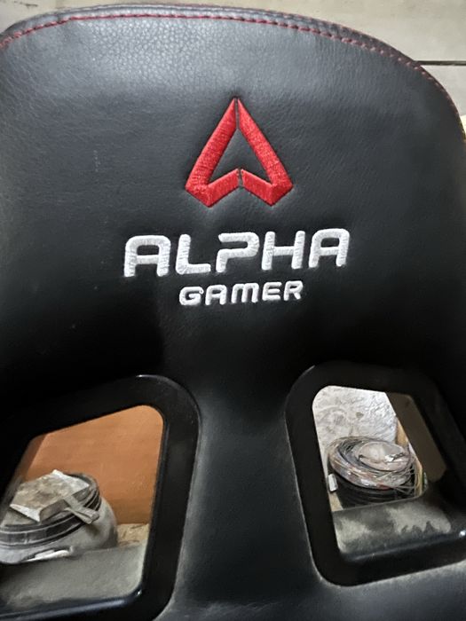 Cadeira Gamer da AlphaGamer com tapete incluido!