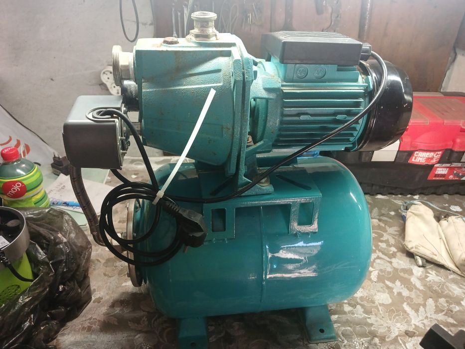 Продам насосну станцію Aq Jet100A