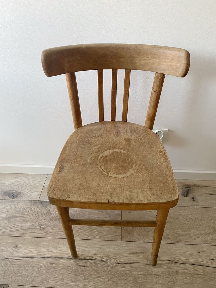 Stare krzesło drewniane prl radomsko