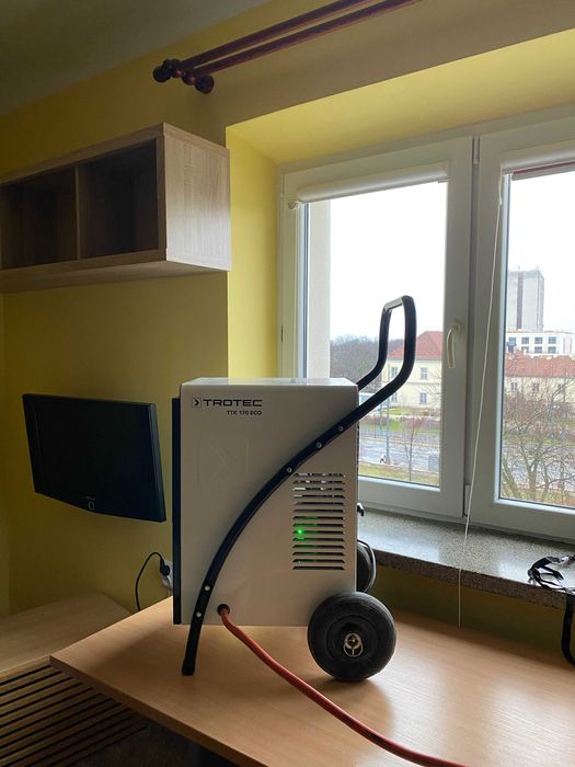 Wynajem osuszaczy wypożyczalnia osuszanie domów pochłaniacze zalanie