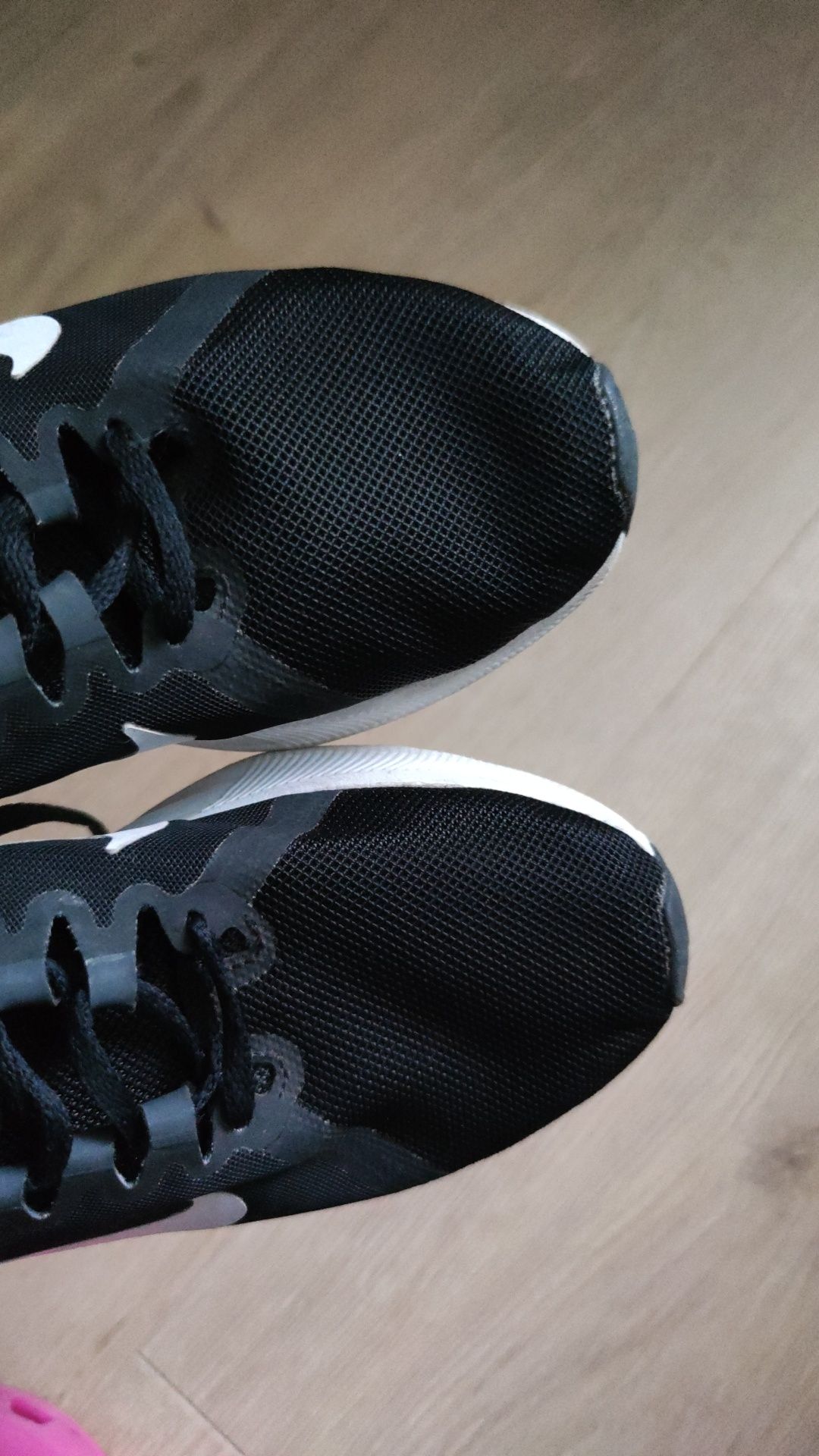 Nike кроссовки унисекс 25,5-26см