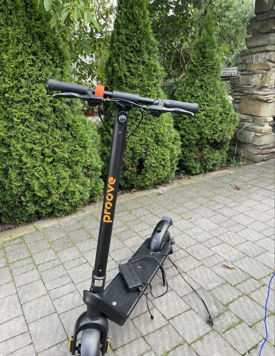 Продам Електросамокат proove
