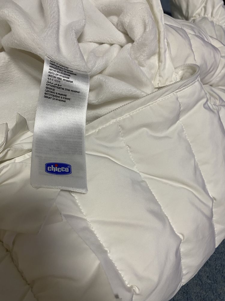 Продам зимний комбинезон Chicco на натуральном пуху