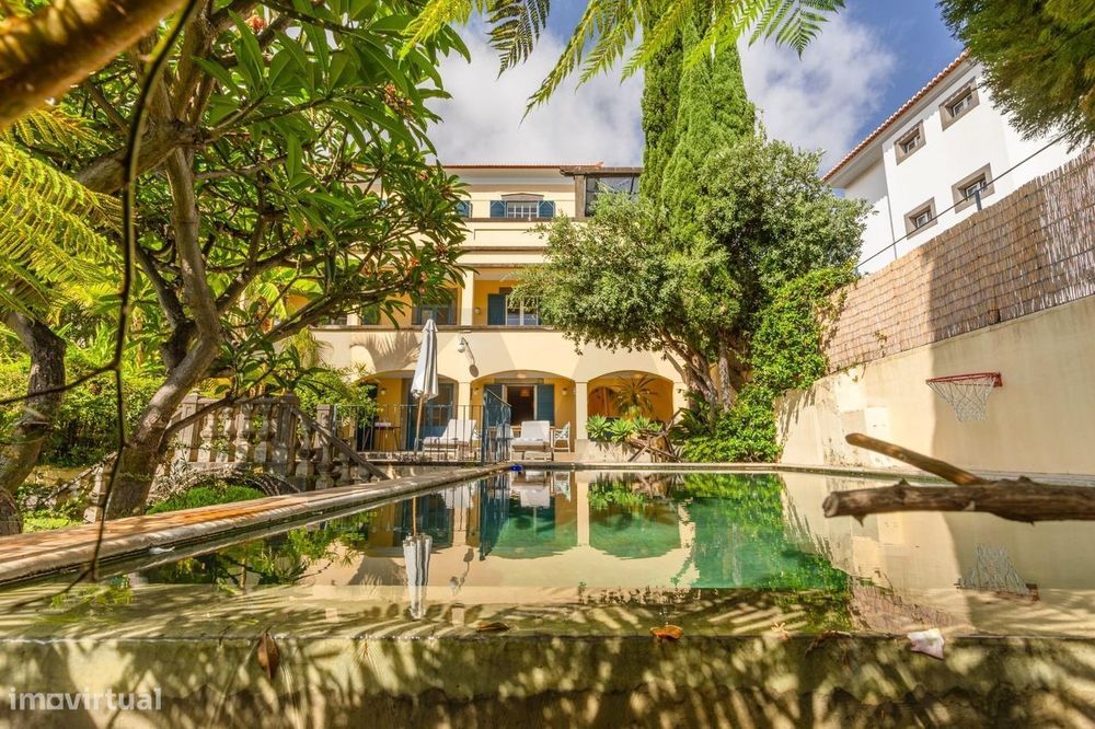 Villa Júlio Dinis - Rua Conde Carvalhal