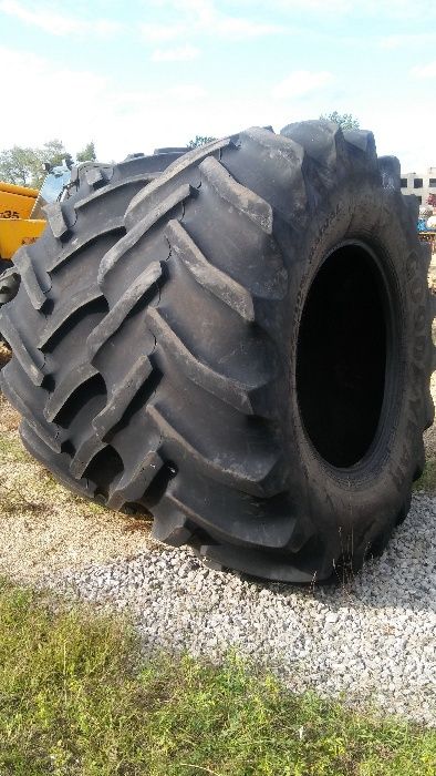 Opony 800/70r38 Good Year ~80% BEZ NAPRAW