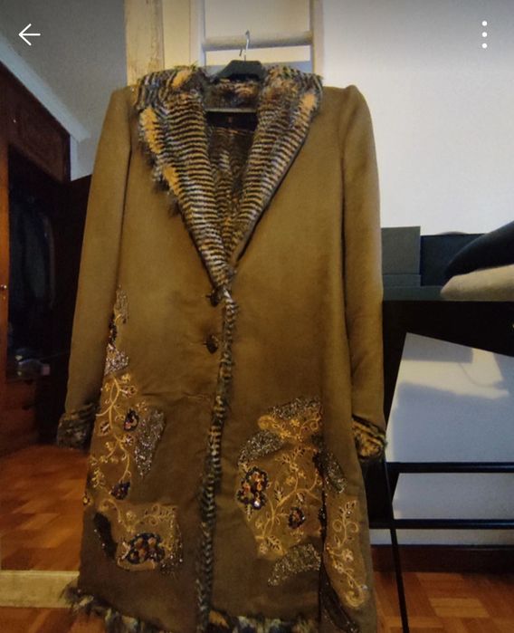 Casaco em pele pêssego